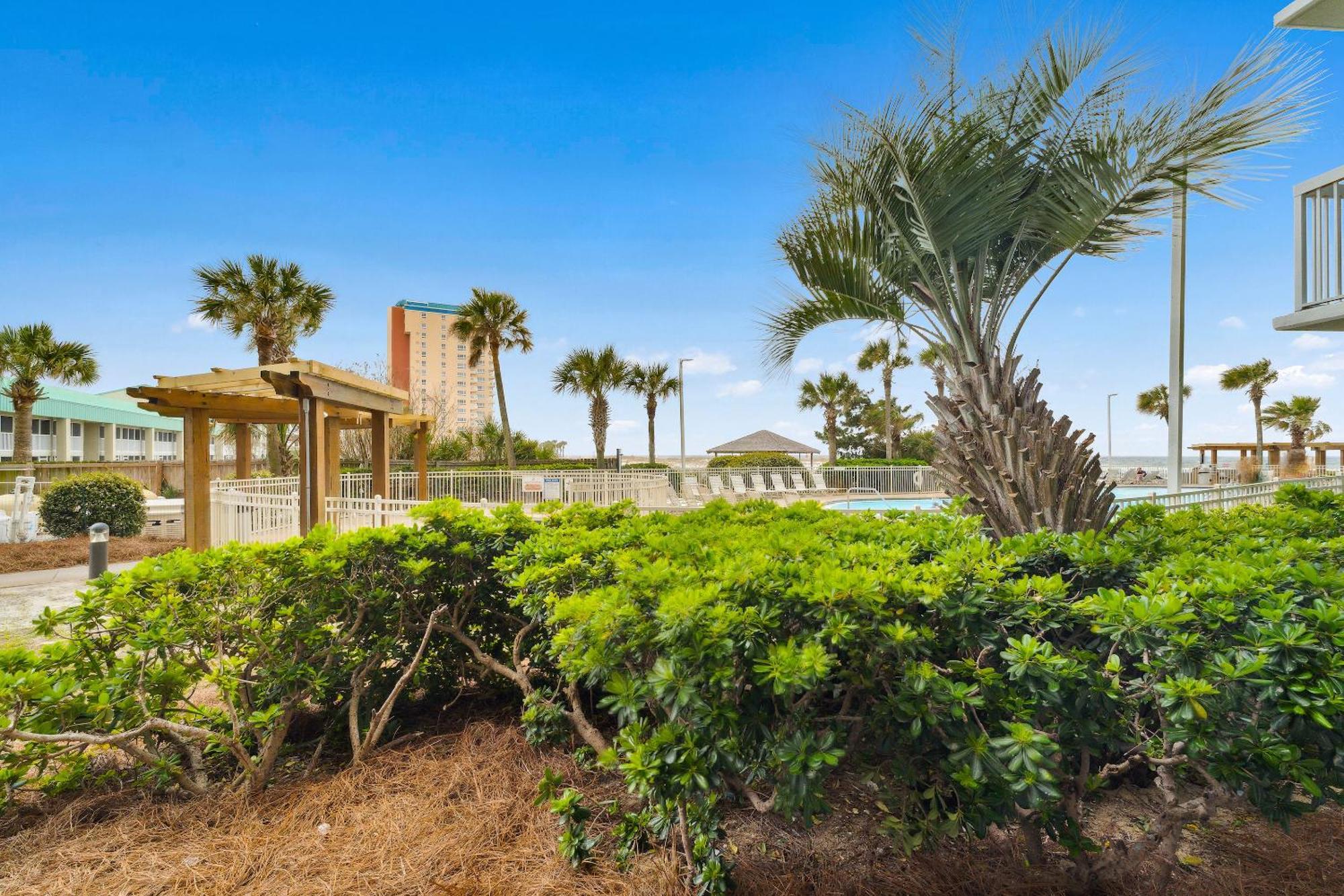 Pelican Beach Resort By Panhandle Getaways Дестін Номер фото